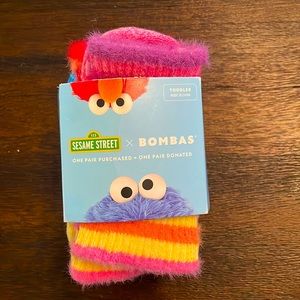 Bombas toddler fuzzy sesame street socks